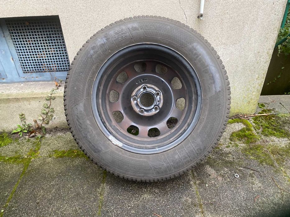 Комплект зимних шин для джипов Kleber Cristal 215 65 R16