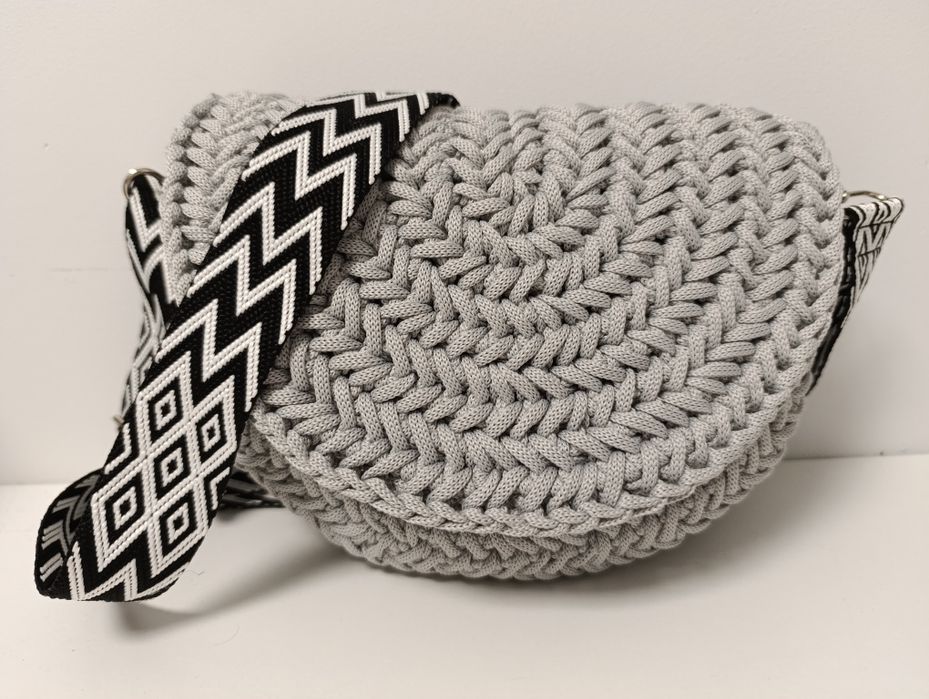 Torebka jodełka na szydełku hand made