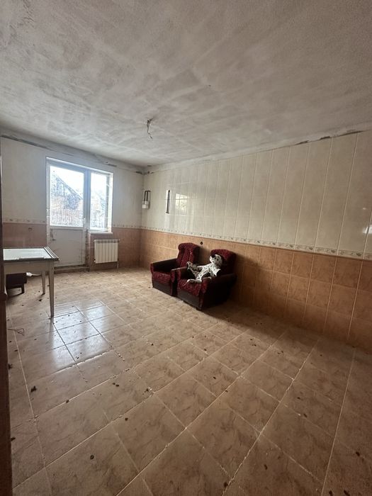 Продаж будинку з частковим ремонтом Львівська область