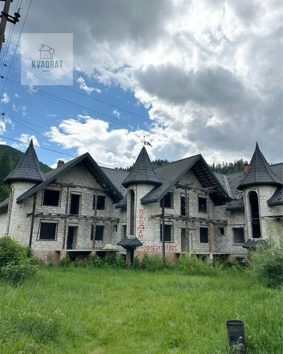 Продам готель у серці Карпат