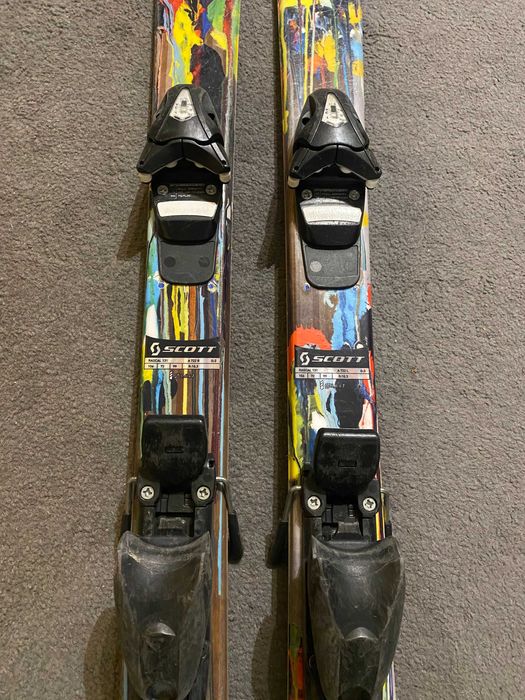 Narty zjazdowe Scott Rascal 131cm