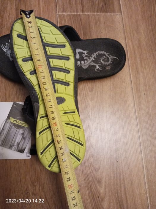 Сандалии новые !