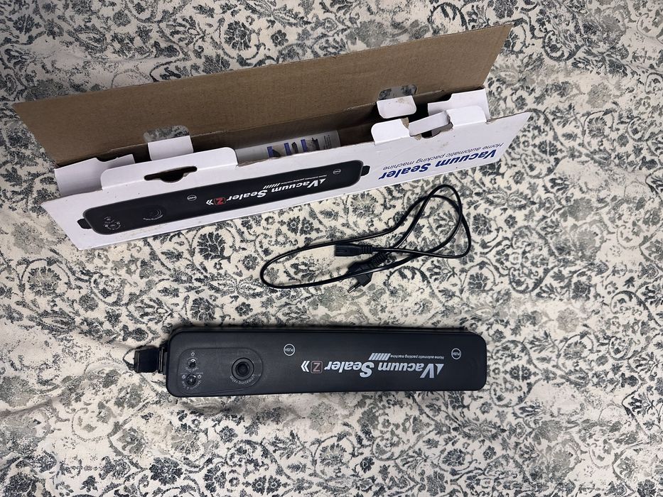 вакуумний пакувальник Vacuum Sealer Z