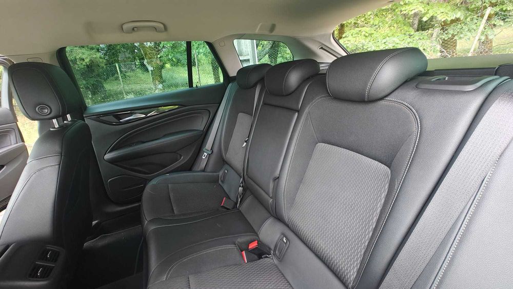 Opel Insígnia Sports Tourer 1.5 Turbo Innovation (165 cv) – Full Extras/Familiar de Excelência