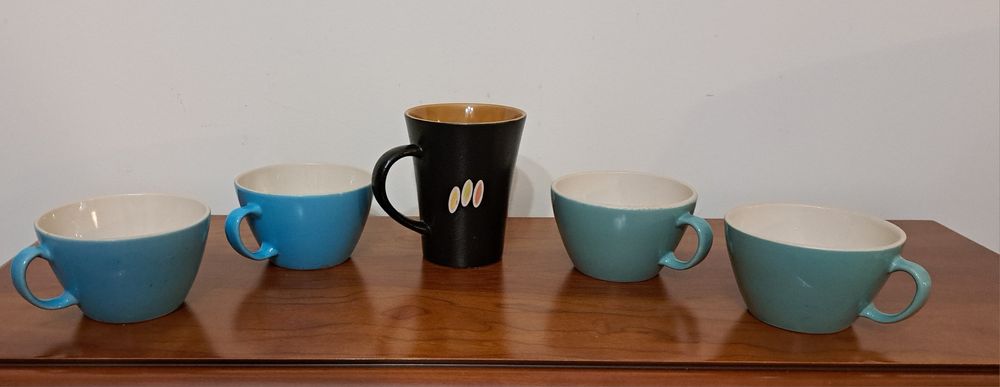 Chávenas  almoçadeiras - várias cores- Porcelana