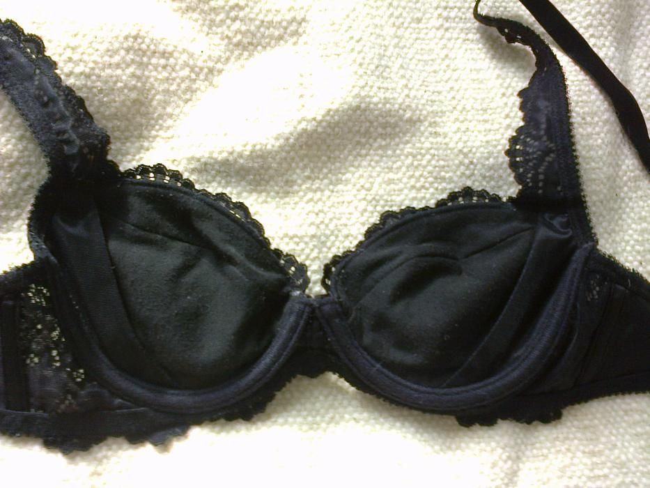 Biustonosz Triumph 70B Amoruette Water Bra wkładki