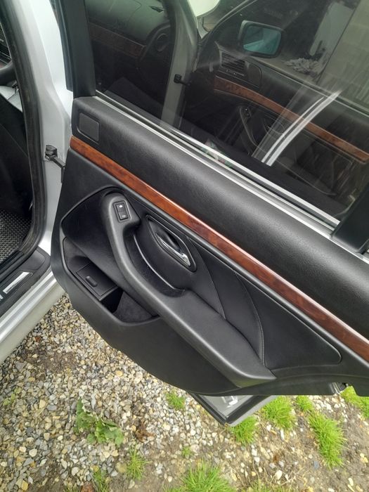 BMW E39 525 d 2001 року