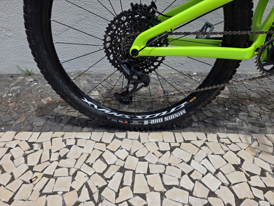 SANTA CRUZ Nomad Carbon 27.5 M