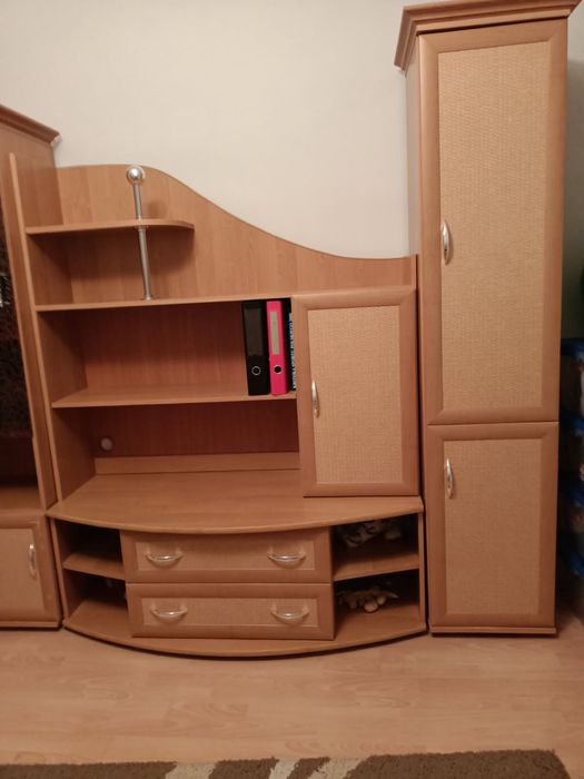 Regał pokojowy 3m długości