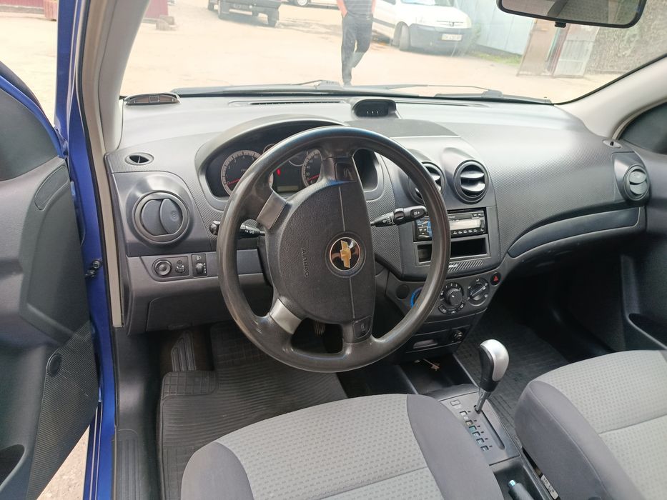 Продам Шевролет Авео.