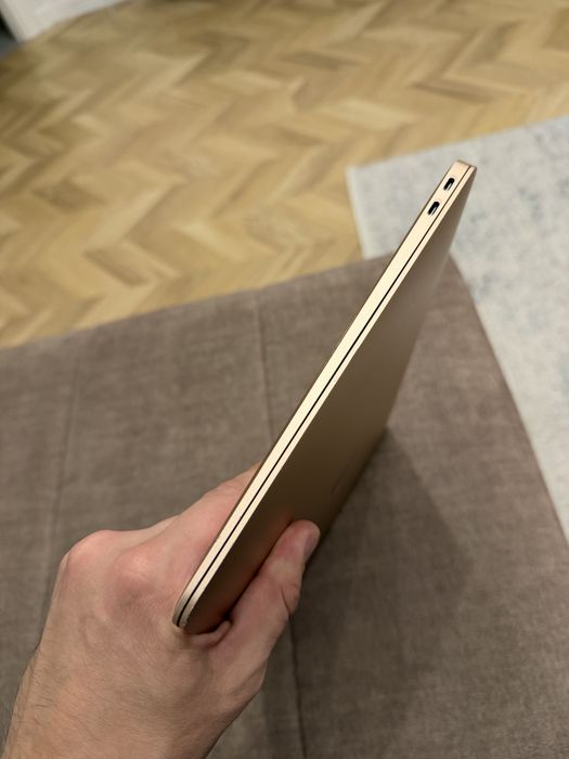 MacBook Air 13 2019 i5 1.6-3.4GHz /8 GB /128 Gb 92% АКБ!