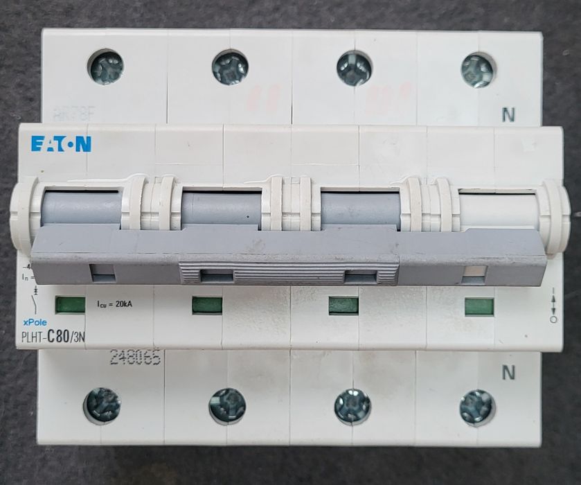 PLHT-C80/3N EATON автомат