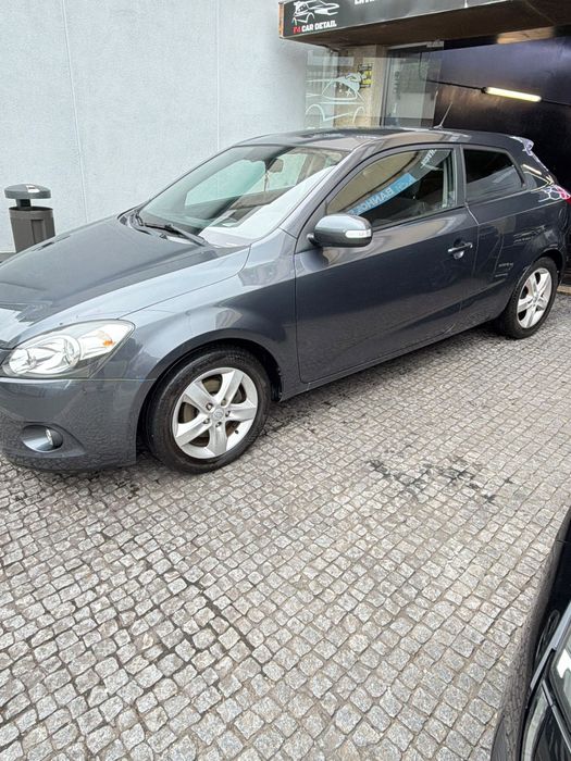 Kia ceed 1.4 2010