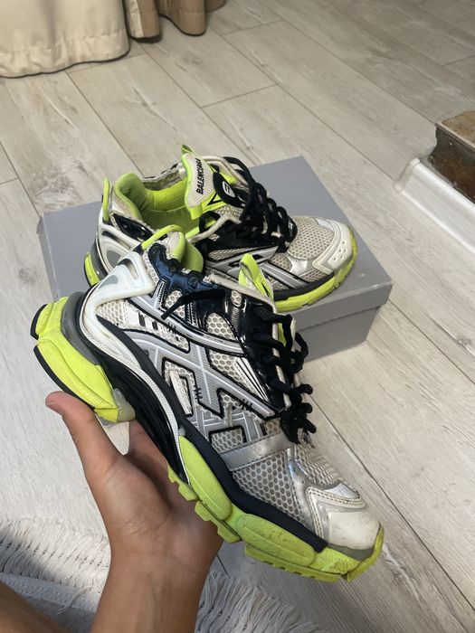 Balenciaga runner