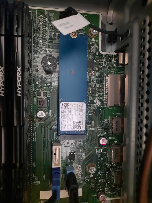 Komputer stacjonarny HP Pavilion Gaming Desktop 690