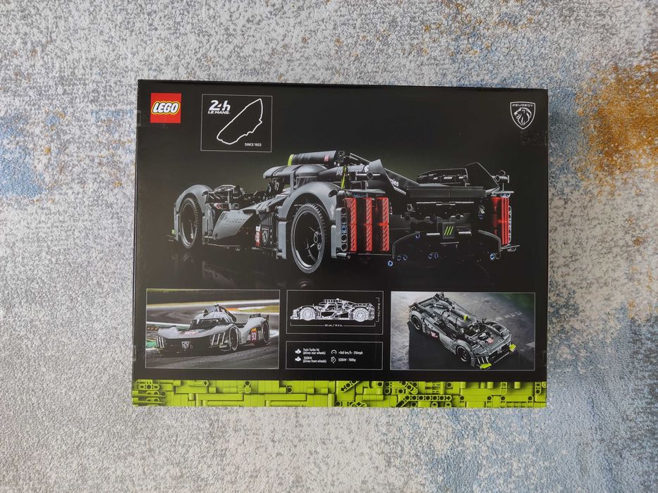 LEGO Technic 42156 - PEUGEOT 9X8 24H Le Mans Hybrid Hypercar