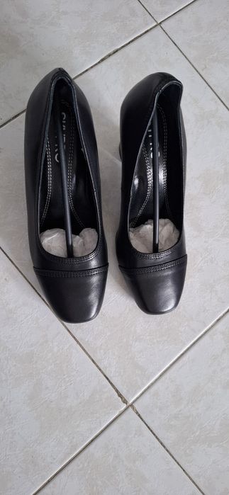 Sapato salto alto 34