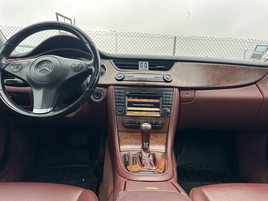 Mercedes-Benz CLS320 CDI Aceito Retoma