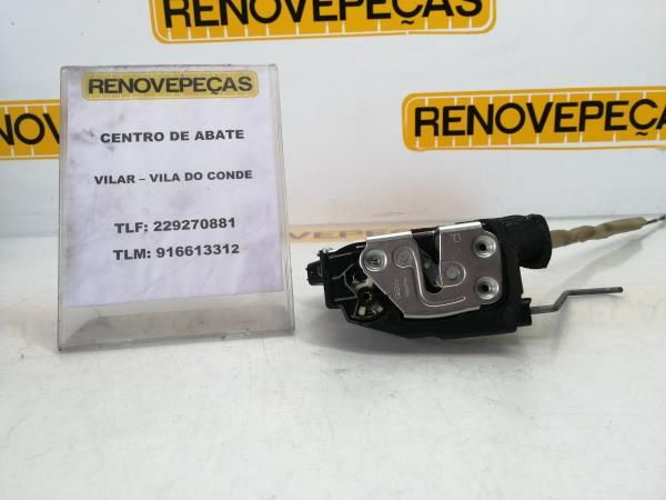 Fechadura / fecho porta frente direito MAZDA 3 (BK)