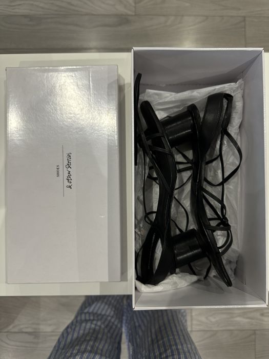 Шкіряні босоніжки &Other Stories