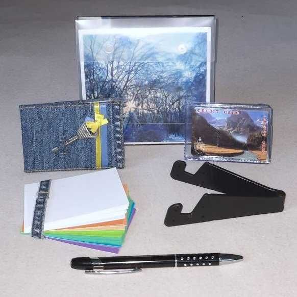 Набор мужчине - подставка мобильного, блокнот паролей Password book