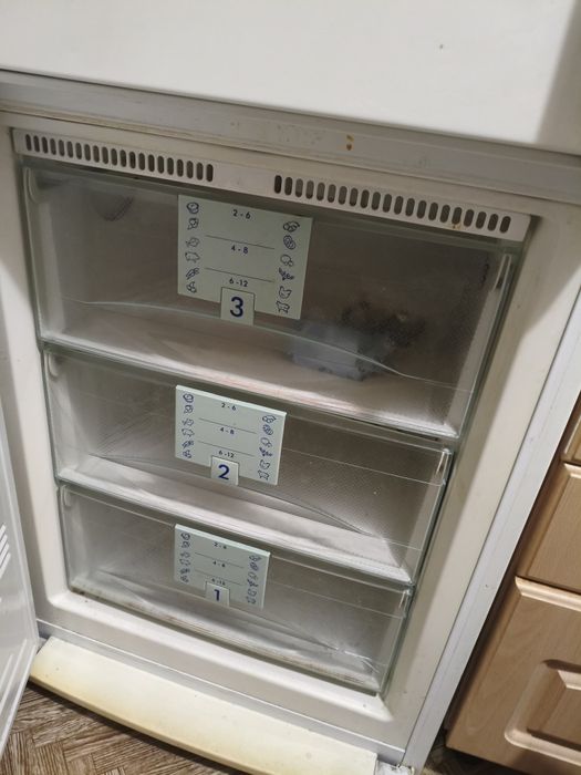 Холодильник Liebherr