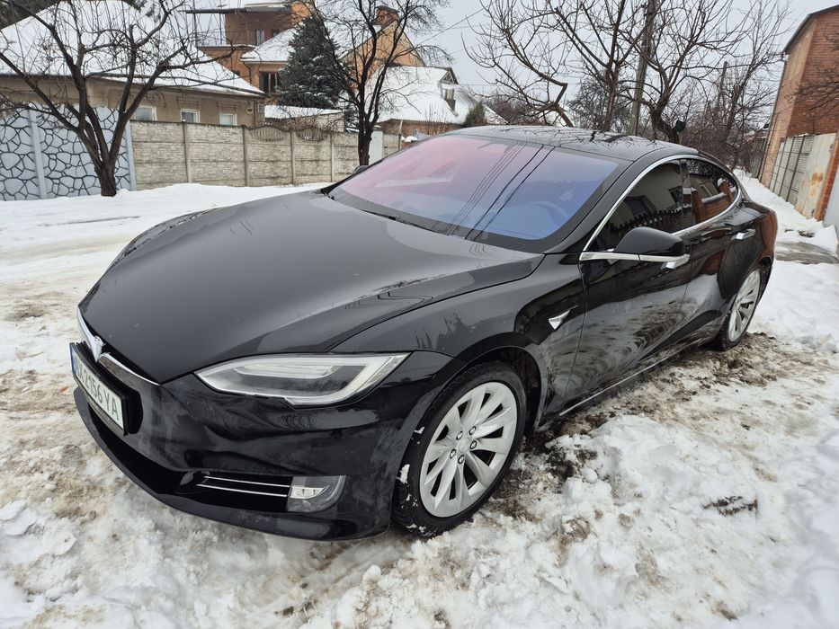 Продам Tesla model S 75D  Европа