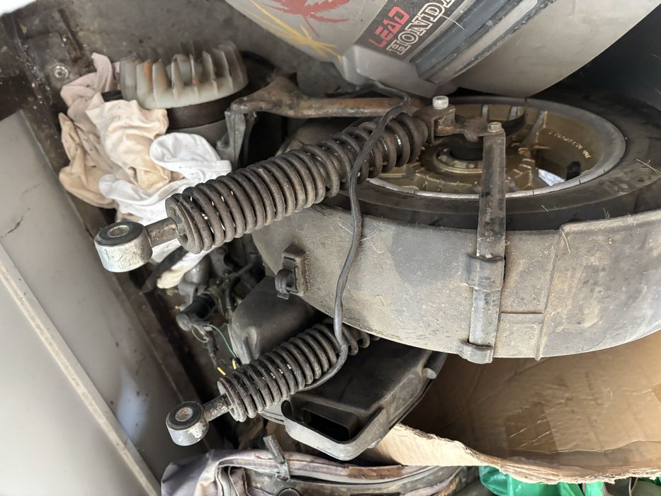 Honda Lead NH 125 części lub calość