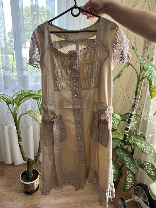 Жіноча сукня, в гарному стані