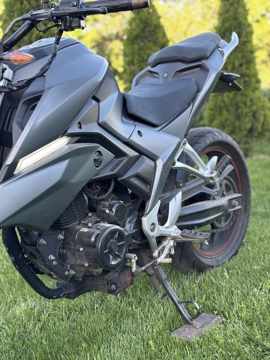 Мотоцикл loncin cr-4