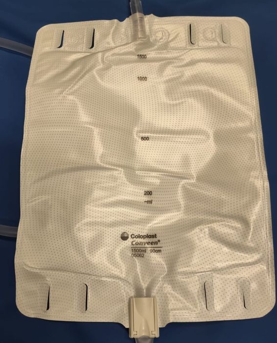 20 sacos colostomia Coloplast + 20 sacos drenagem
