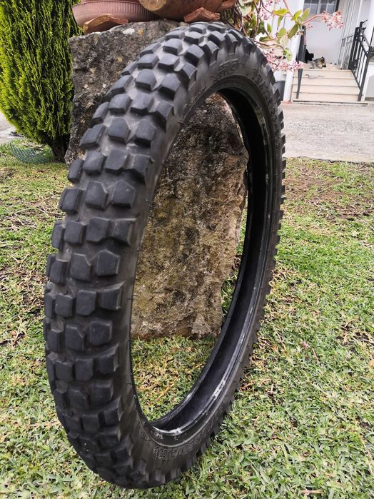 Pneu dualsport IRC usado