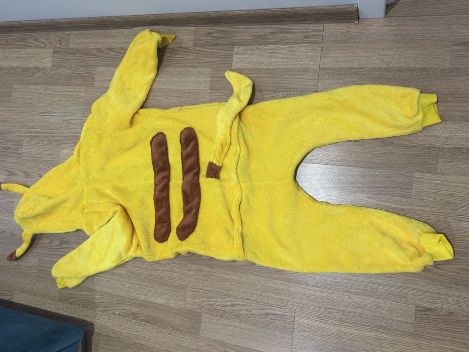 Кугурумі / піжама Пікачу