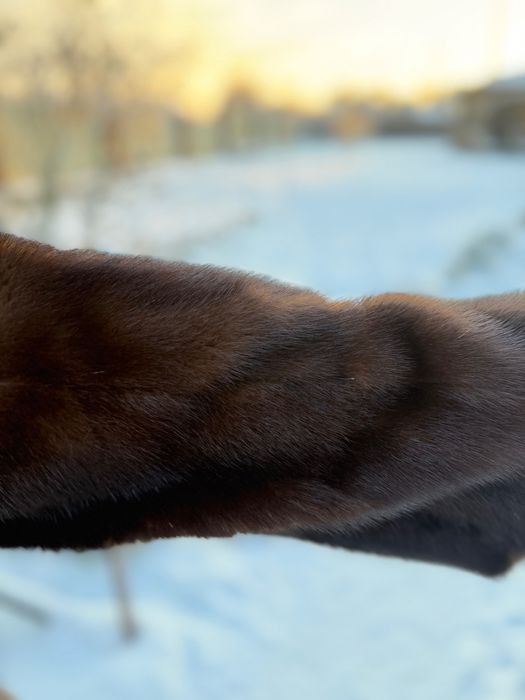 Продаю норкову шубу преміум якості в ідеальному стані