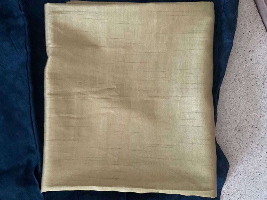 Meio saree indiano Saia, blusa e xale.