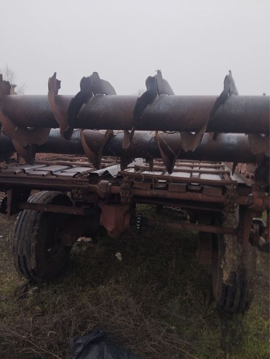 Продам Розкидач Роу 6