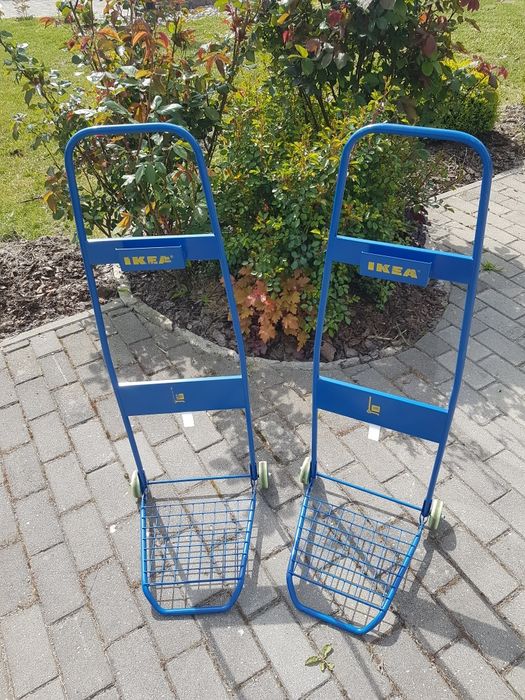 Dwa wózki do transportu np zakupów