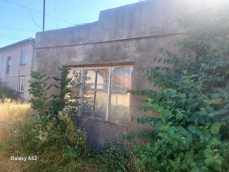 Багатофункціональний майновий комплекс / АТП 1138 м² (смт Глибока)