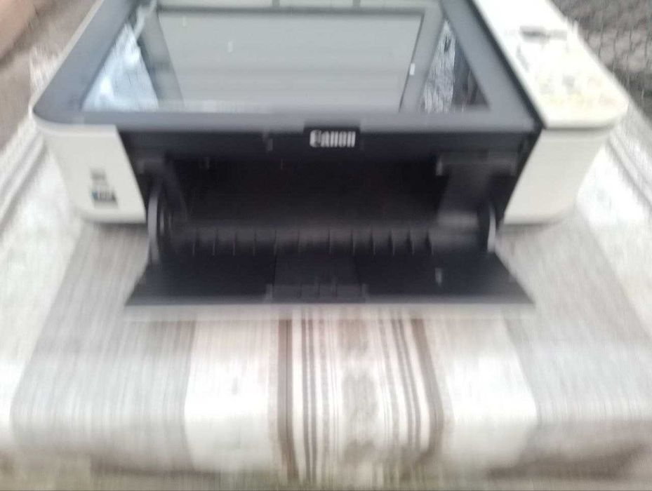 Продам неробочий принтер Canon