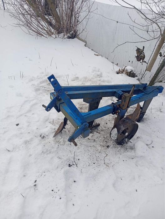 Продам плуг 2 по 25 (2х25)