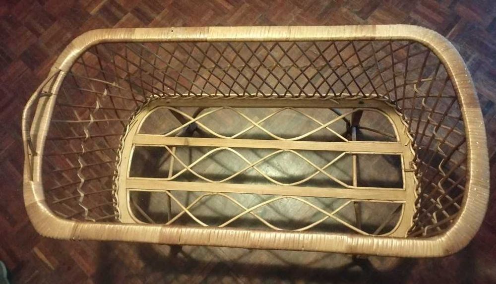 Berço bebé em vime