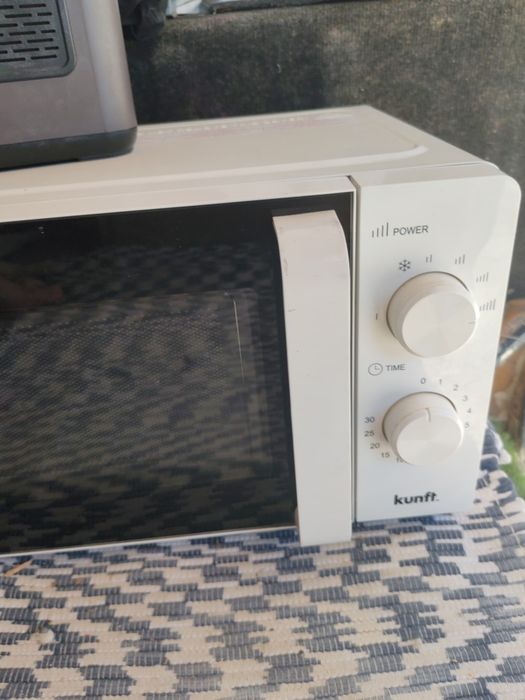 Microondas semi novo
