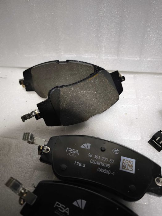 Tarcze hamulcowe + klocki Peugeot 308 II 2008 II 3008 I OE 302mm NOWE