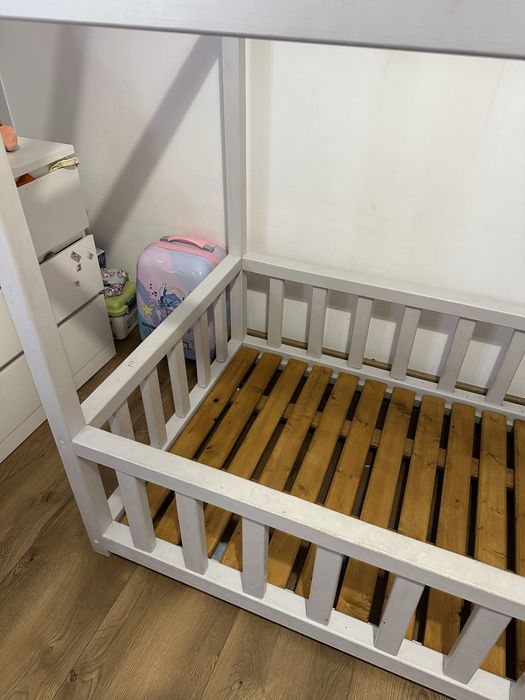 Łóżko dziecięce- domek