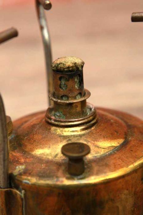 Antigo Fogareiro Portátil em Latão com Caixa Original