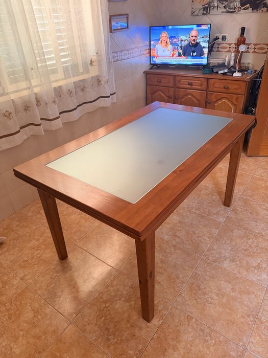 Mesa de Refeição - 5 cadeiras