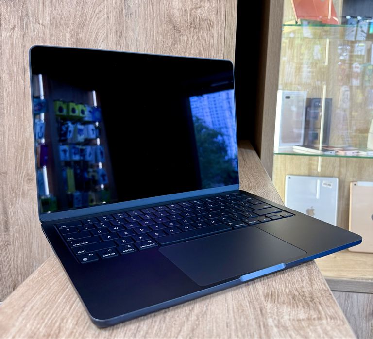 Ноутбук MacBook Air 13 M2 8/256Gb Mignight 100% АКБ Гарантія Магазин