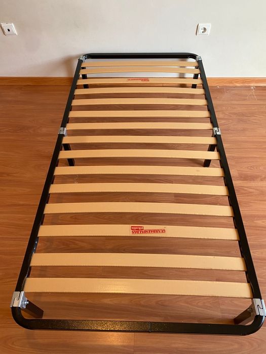 Estrado de cama solteiro