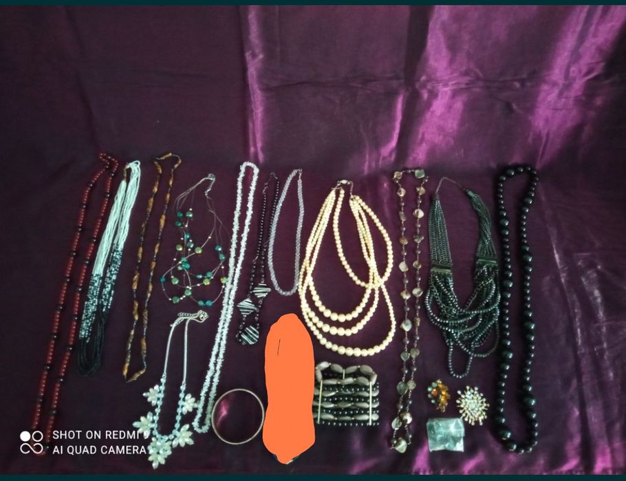 Продам біжутерію різну