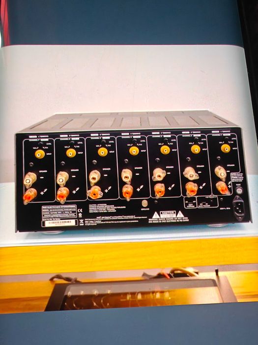 Amplificador de potência Nad M25